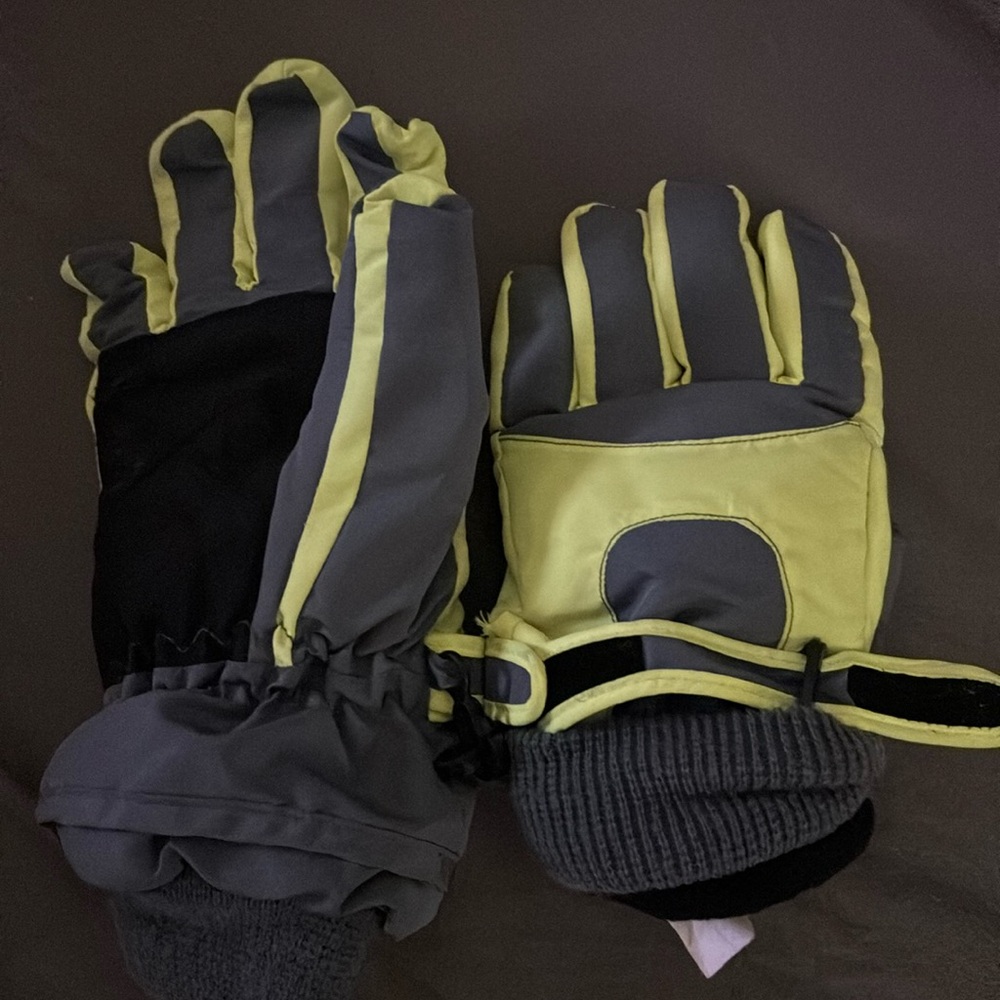 Snow Gloves